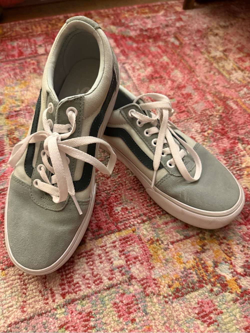 Vans Women's Low-Top Sneakers in Sage and White with Dark Green Stripe